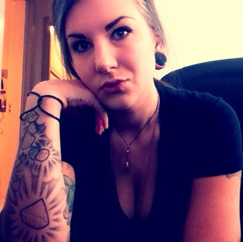 Stephanie Vance Photo 15