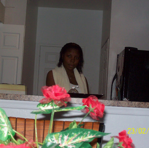 Janice Barnes Photo 16