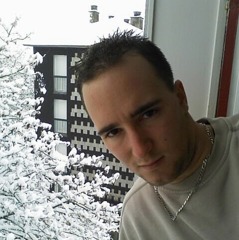 Jimmy Simon Photo 28