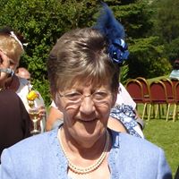 Jacqueline Nicholson Photo 23