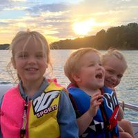 Mary Henninger Photo 15