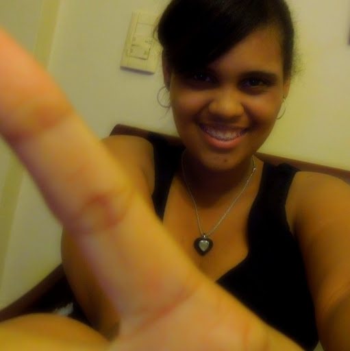 Ruth Fernandez Photo 33