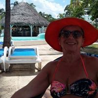 Julia Bernardes Photo 2