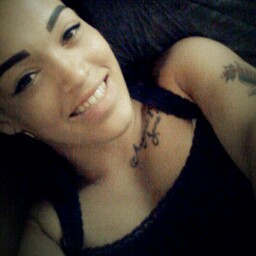 Victoria Dillon Photo 33