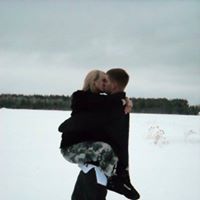 Leah Robertson Photo 22