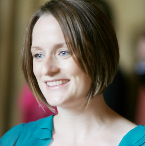 Catherine Reeves Photo 18