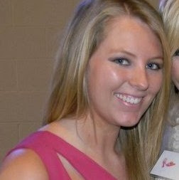 Jennifer Dean Photo 27