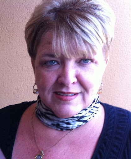Angela Kendall Photo 31