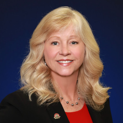 Stephanie White Photo 46