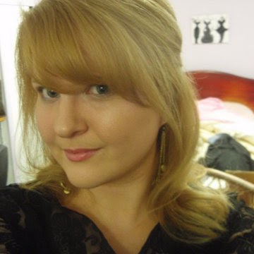 Jodie Robinson Photo 18