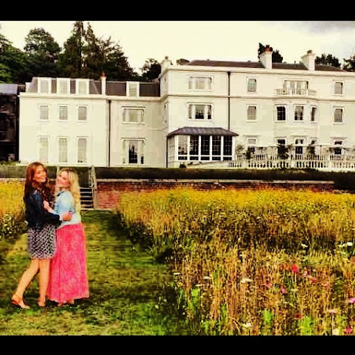 Stephanie Francis Photo 22