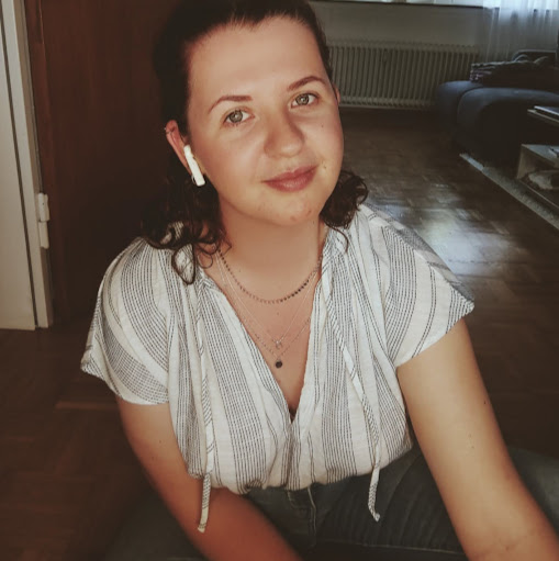 Alexandra Steffen Photo 9