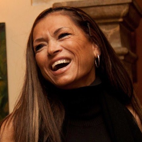 Danielle Moreno Photo 12