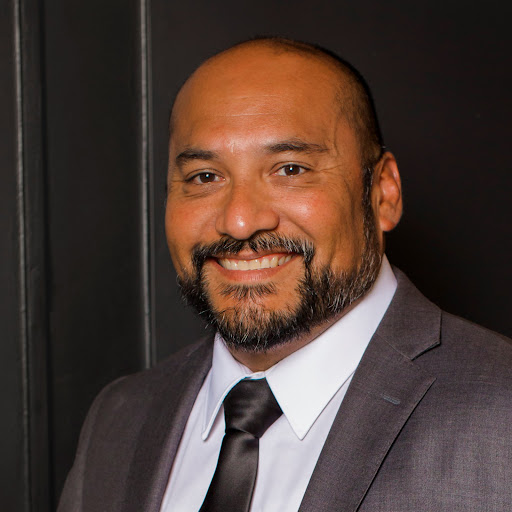 Mario Estrada Photo 30