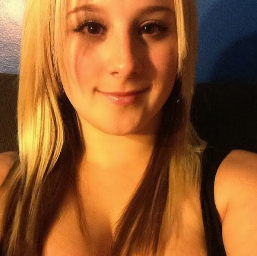 Stephanie Whittaker Photo 10