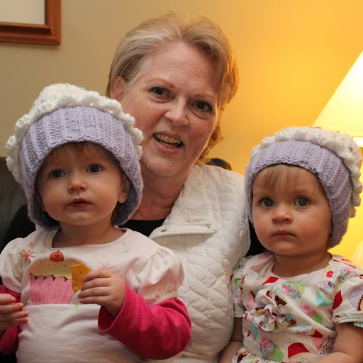 Linda Wilkes Photo 18