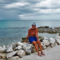 Vickie Hahn Photo 19