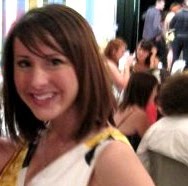 Kristen Hall Photo 10