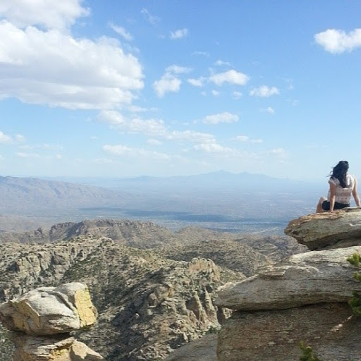 Cynthia Gomez Photo 25