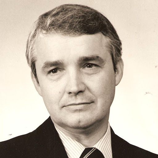 Robert Clayton Photo 11