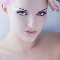 Elizabeth Moseley Photo 10