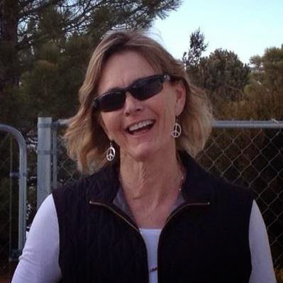 Michelle Caldwell Photo 26