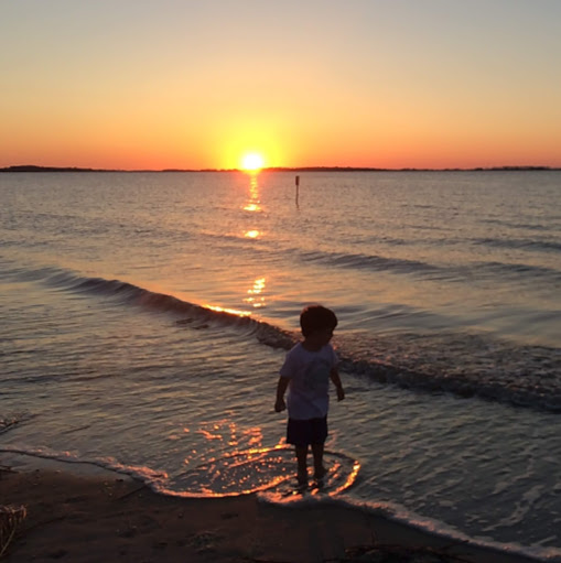 Jackie Waller Photo 33