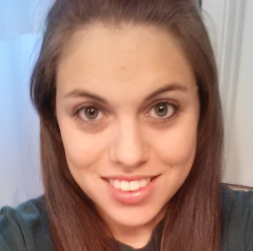 Danielle Toth Photo 10