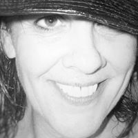 Kelly Knowlton Photo 13