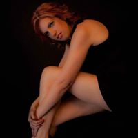 Lindy Booker Photo 3