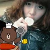 Ashley Han Photo 9