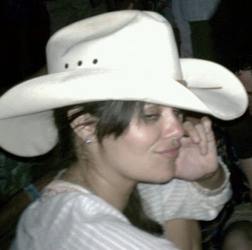 Caroline Brown Photo 10