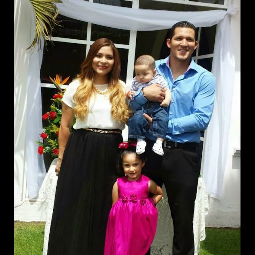 Linda Cardenas Photo 12