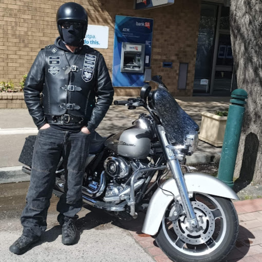 Chris Calvert Photo 37