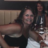 Julia Donnelly Photo 27