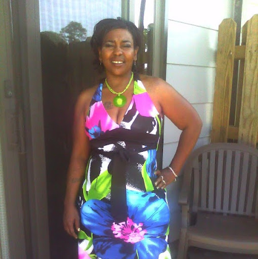 Elizabeth Tatum Photo 43