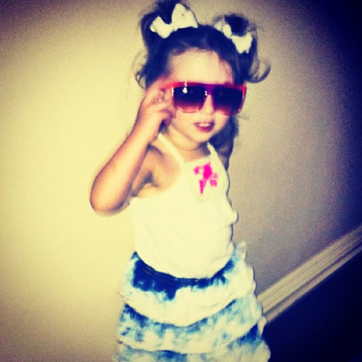 Kimberly Humphries Photo 12