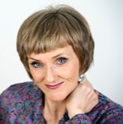 Janet Jones Photo 6