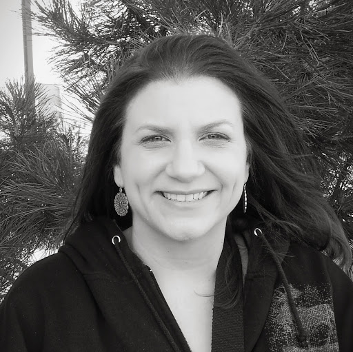Jodi Oliver Photo 11