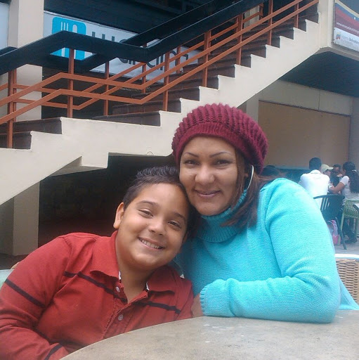 Julia Contreras Photo 38