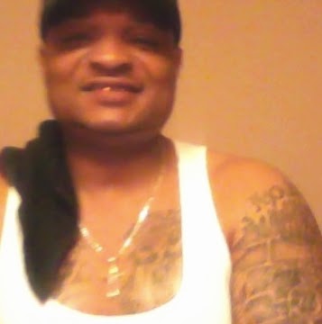 Derrick Richards Photo 11
