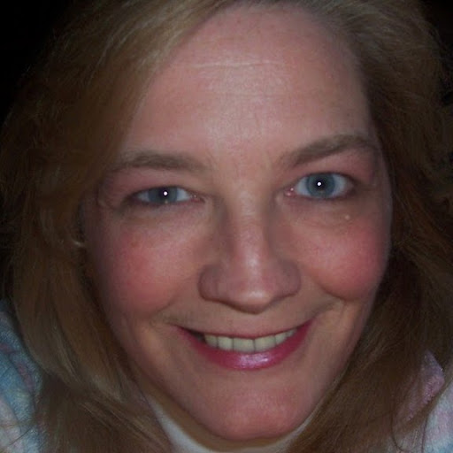 Michelle Anderson Photo 27