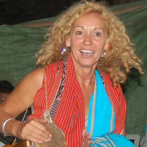 Ruth Nicholls Photo 14