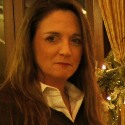 Lori Graham Photo 16