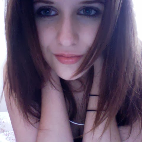 Kate Singleton Photo 11