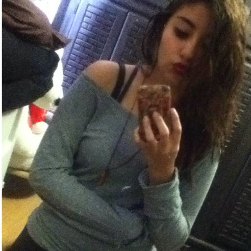 Samantha Alvarez Photo 11