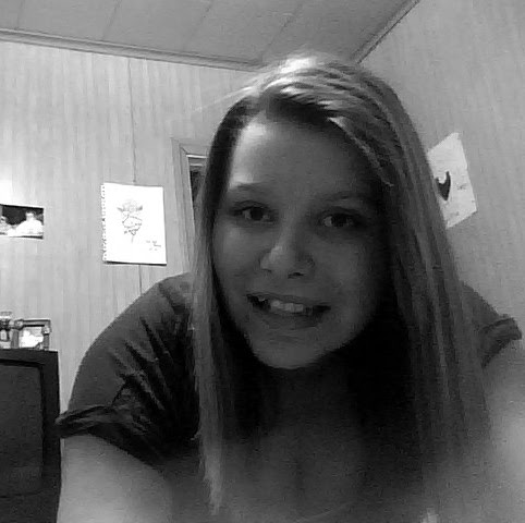 Anna Meadows Photo 24