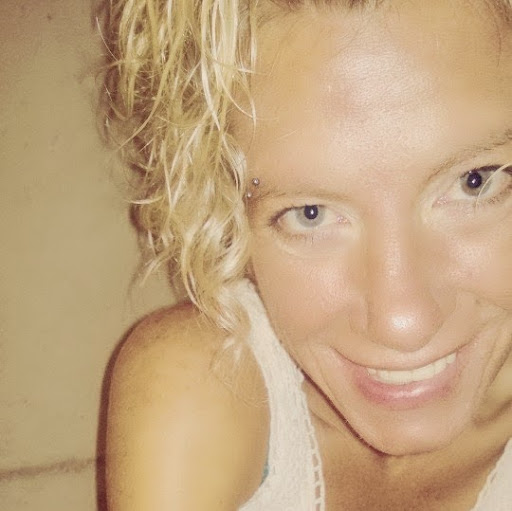 Kristina Blake Photo 16