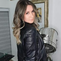 Alexandra Cortes Photo 19