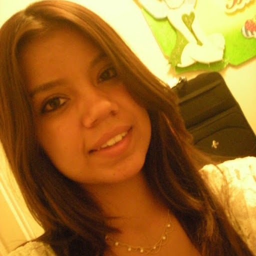 Elizabeth Zepeda Photo 31
